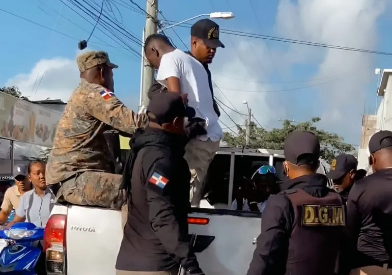 DGM continúa interdicciones en Friusa y detiene otros 128 nacionales haitianos