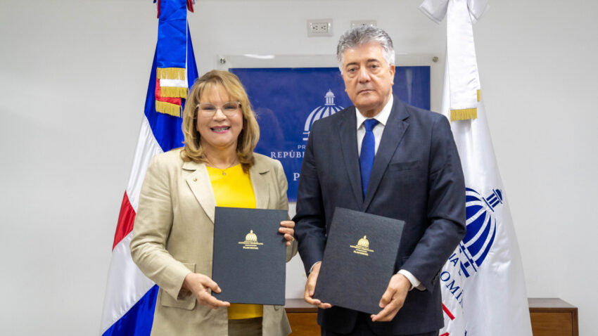 Plan Social y Onaprep han firmado un convenio con el propósito de promover la reinserción de personas en conflicto con la ley.