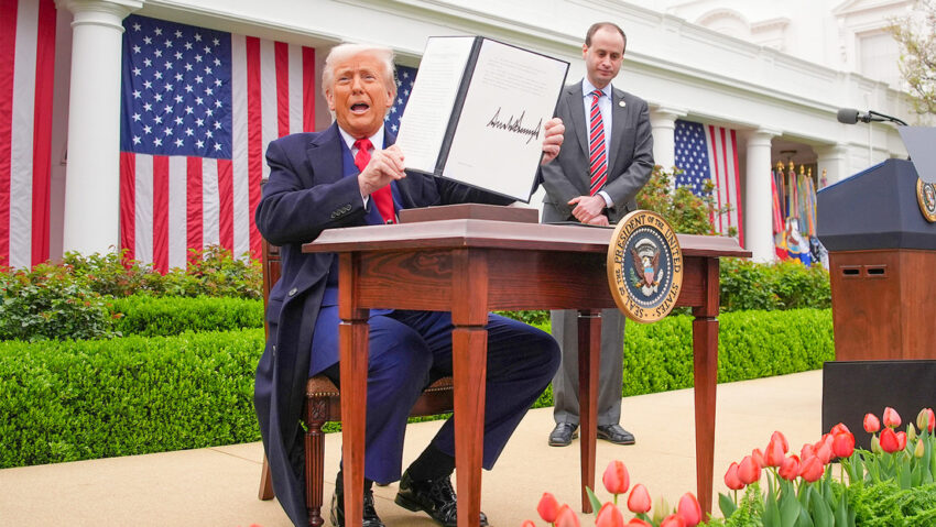 "Suavicen la retórica": el asesor de Trump defiende los aranceles ante las críticas.