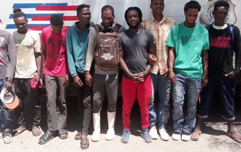 La DGM detiene 1,442 nacionales haitianos y repatría otros 1,892 en condición irregular