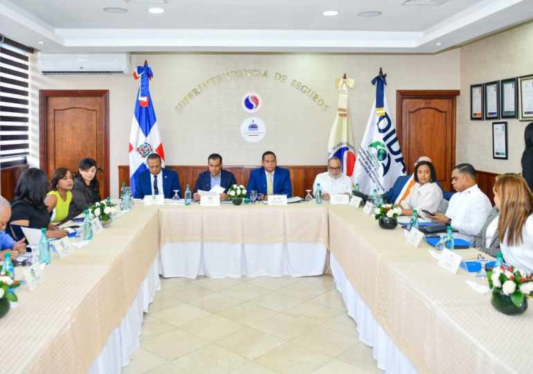 Implementan mesa técnica de trabajo en beneficio de afiliados al Sistema Dominicano de Seguridad Social