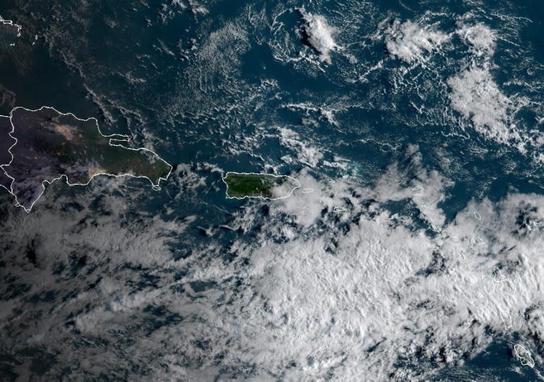 Indomet pronostica que vaguada y viento del este generarán aguaceros hacia el interior del país