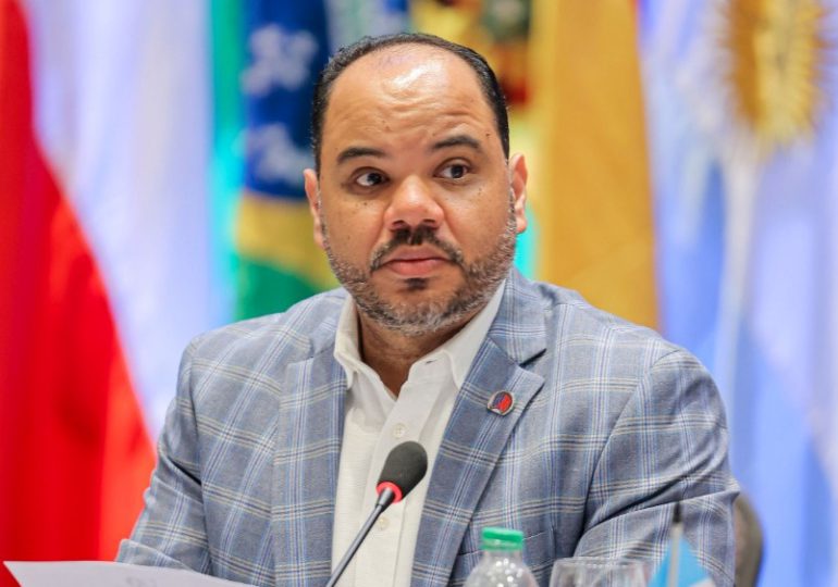 Pablo Ulloa resalta a RD como "el epicentro del diálogo jurídico global" en el Congreso Mundial de Derecho