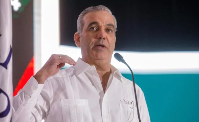 Presidente Abinader llama a la Fuerza del Pueblo y al PLD a unirse a pacto nacional por la soberanía