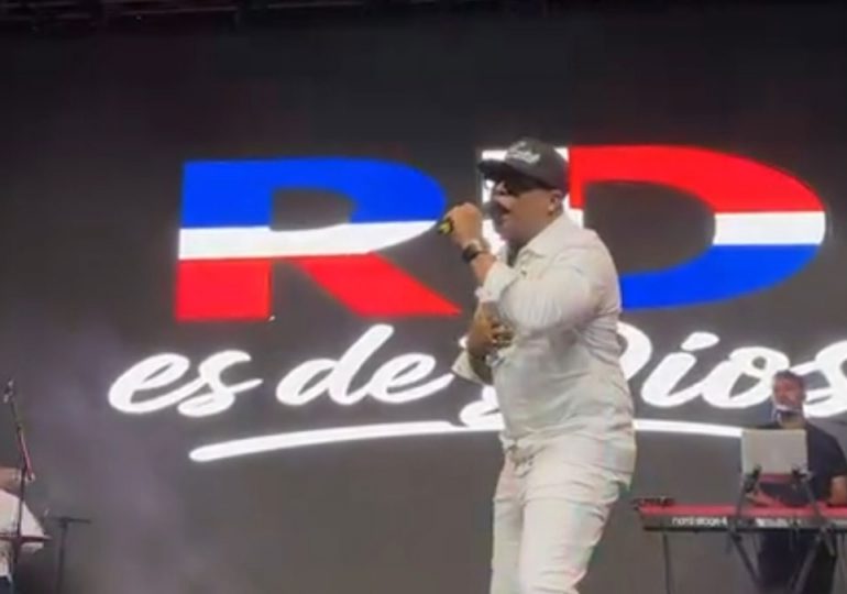 Sexsappeal agradece participación en evento cristiano y rinde homenaje a Rubby Pérez