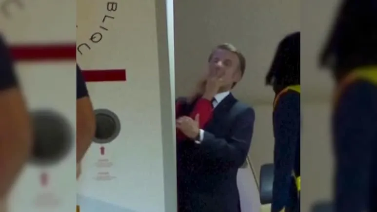 Macron fue tratado mal": trolls en línea se burlan del presidente francés a causa de un video que se volvió viral