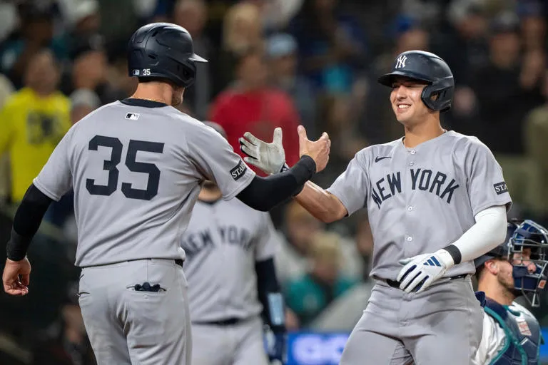 Grisham batea dos jonrones y los Yankees triunfan 11-5 sobre los Marineros. Cabrera sale por lesión