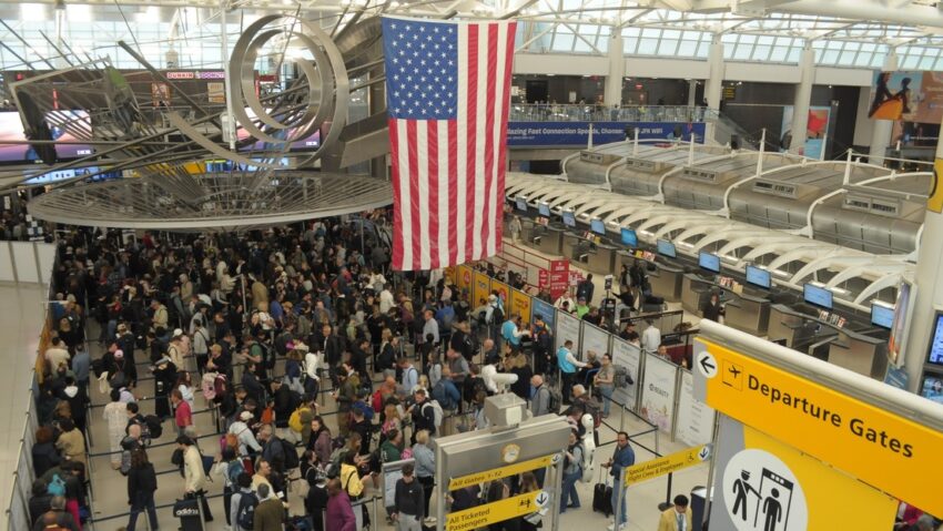 ¿Buscas aplicar a una visa para EE.UU.? Cuidado con lo que publicas en redes sociales