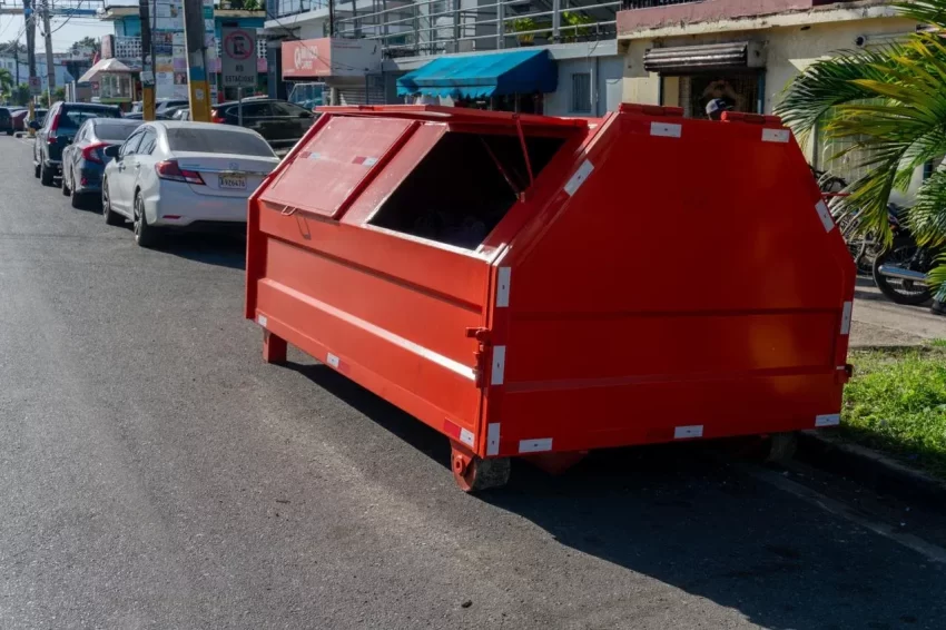 Los contenedores del alcalde Dío Astacio