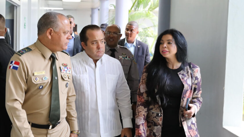 Ministros de la Presidencia, de Defensa y director de la PN encabezan reunión de seguimiento al Plan de Seguridad Ciudadana