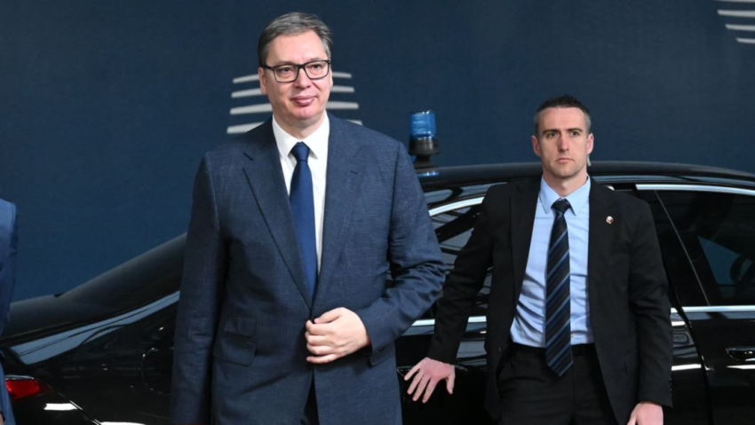 Reportan que el presidente de Serbia es hospitalizado