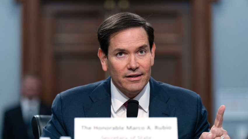 Rubio anuncia restricción de visas para extranjeros "cómplices de la censura a los estadounidenses"