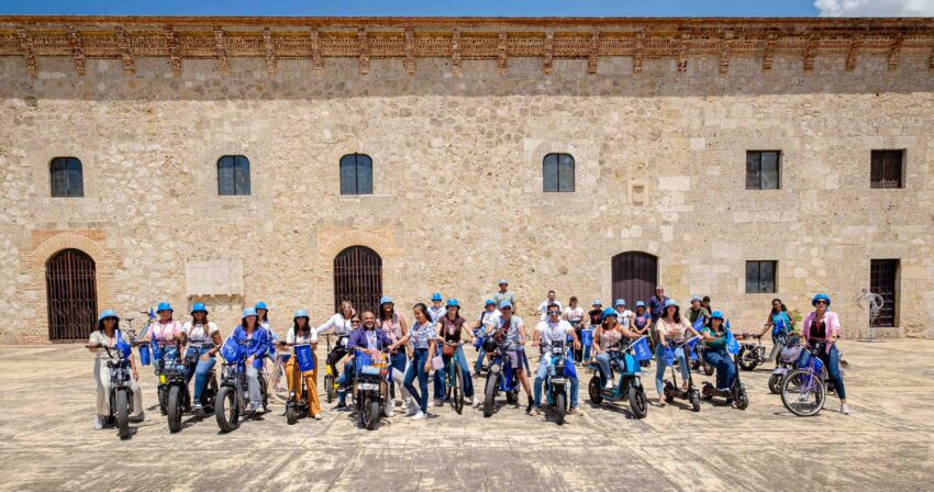 Seguros SURA y Celeste Colonial unen arte, historia y movilidad eléctrica en el Día de los Museos