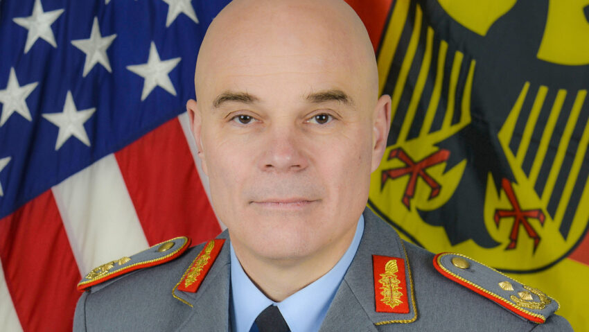 "Si la violación es inevitable, relájense y disfruten": Escándalo en torno a un general alemán de la OTAN