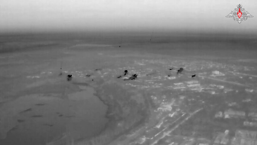 Una salva múltiple de 'Granizo' ruso elimina concentración enemiga