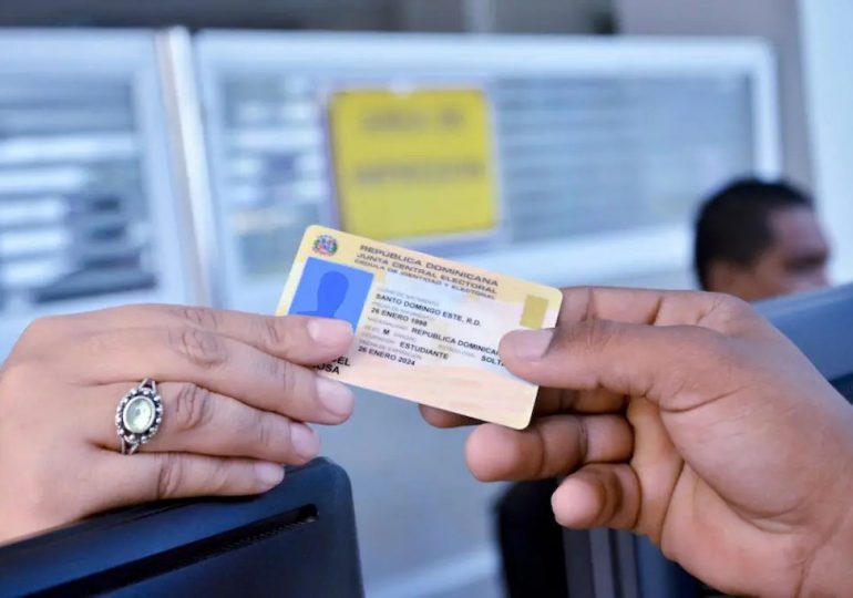 Danilo Díaz valora avance del proceso de la nueva cédula, pero preocupa que JCE no haya permitido que el documento siga vigente