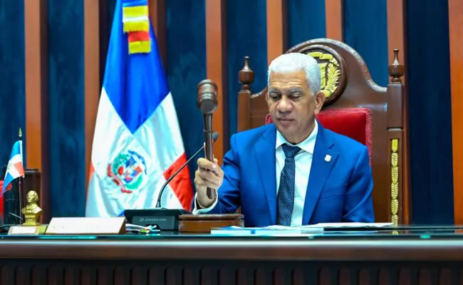 Triunfo de los trabajadores!! La cesantía se queda