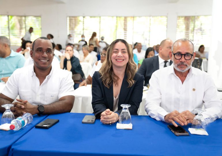 El Gobierno en las Provincias revela avances en cobertura educativa, servicios a estudiantes y mejora en infraestructura escolar en SDO