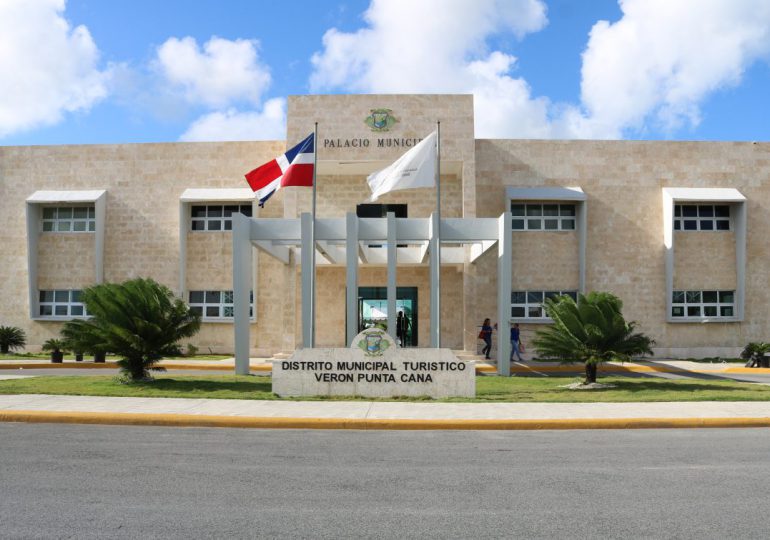 Tensión entre Verón e Higüey: se rompe acuerdo y surgen advertencias sobre gestión de recursos