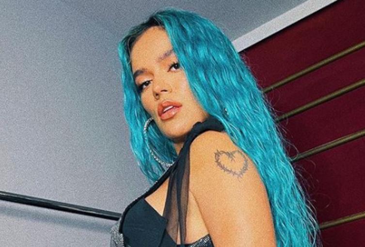 Karol G enciende las redes tras publicar videos y fotografías ardientes: “Ella es un escándalo”