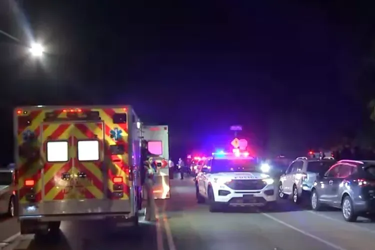 Dos personas han perdido la vida y al menos nueve más han resultado heridas, entre ellas tres adolescentes, tras un tiroteo masivo en Filadelfia el Día de los Caídos, según informes.