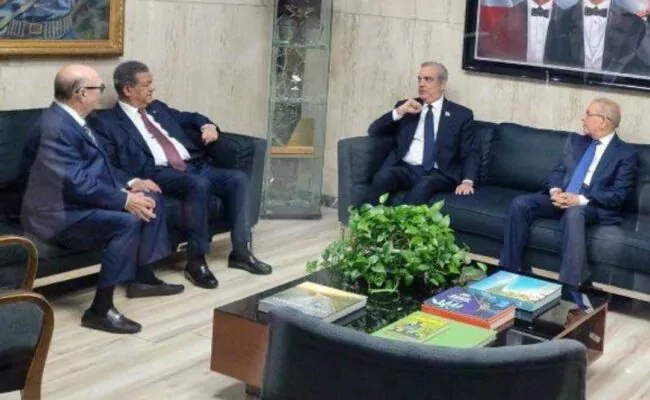 Hipólito Mejía revela Presidente Abinader y expresidentes acuerdan trabajar juntos por una política exterior unificada