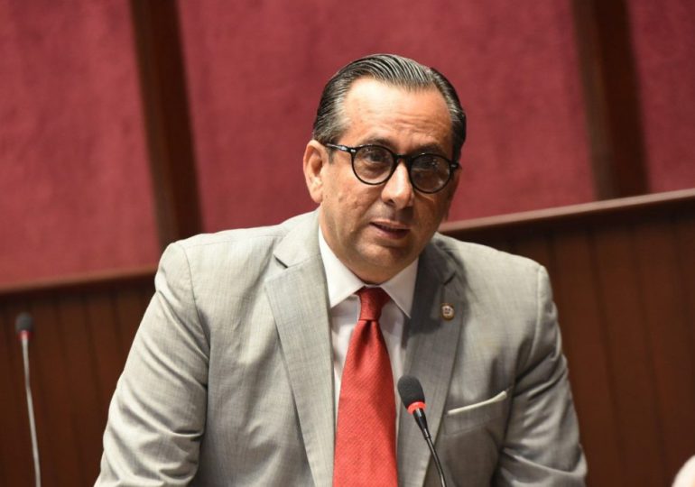 Diputado del PRM: "Gastar 18 millones de pesos en chacabanas parece mucho"