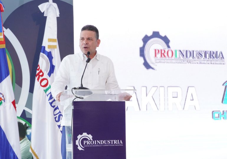 Proindustria da primer palazo para construcción de nueva nave industrial en La Vega