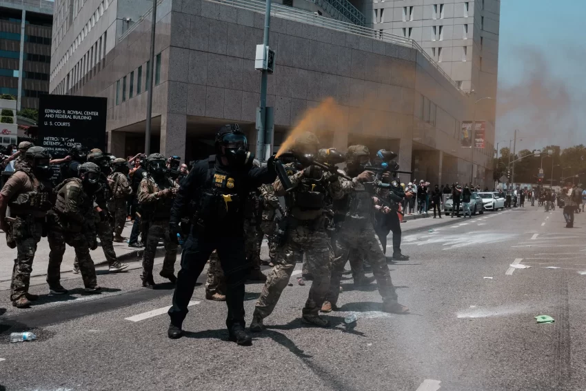 🚨 Trump despliega Guardia Nacional en Los Ángeles durante protestas por redadas migratorias