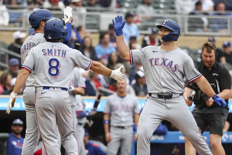 🗞️ Rangers aplastan a los Mellizos 16‑3 con seis cuadrangulares