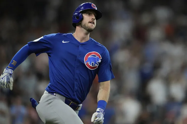Kyle Tucker brilla en su regreso: mantiene a los Cubs con aplastante triunfo 12‑3 sobre Astros