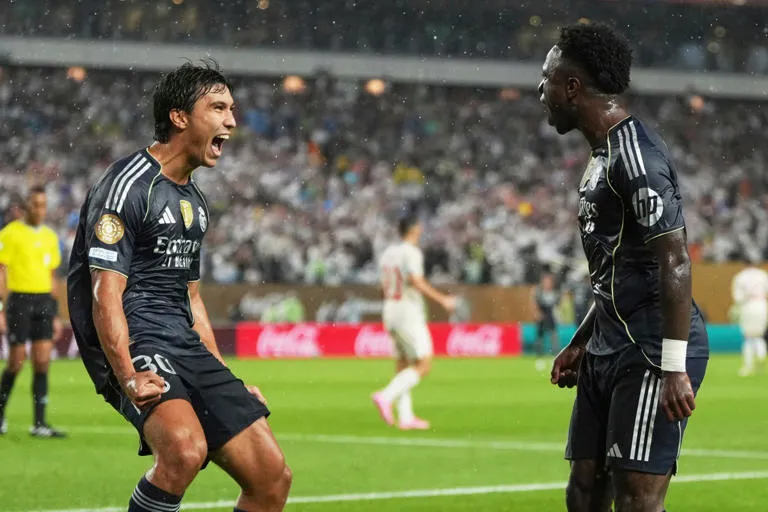 Vinícius deslumbra y el Real Madrid se clasifica como líder de grupo en el Mundial de Clubes