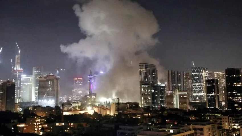 China insta a sus ciudadanos a dejar Israel «lo antes posible»