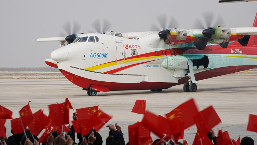 China aprueba la producción en masa del avión anfibio más grande del mundo