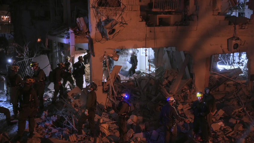 Fuerte destrucción en Tel Aviv tras impacto de misiles iraníes