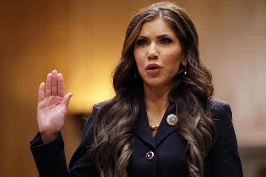 Hospitalizan a la secretaria de Seguridad Nacional de EE.UU., Kristi Noem