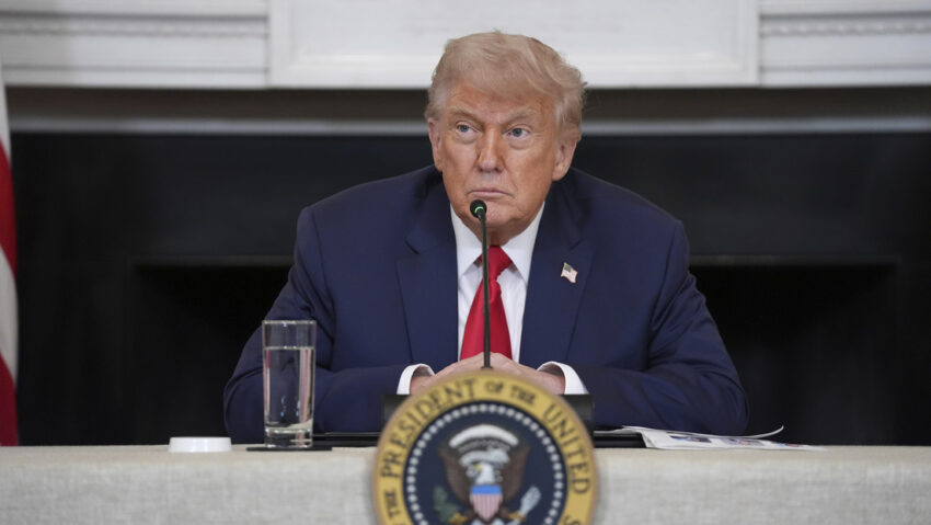 "Lo hicimos nosotros": Trump insiste en su visión 'alternativa' de quién ganó la II Guerra Mundial