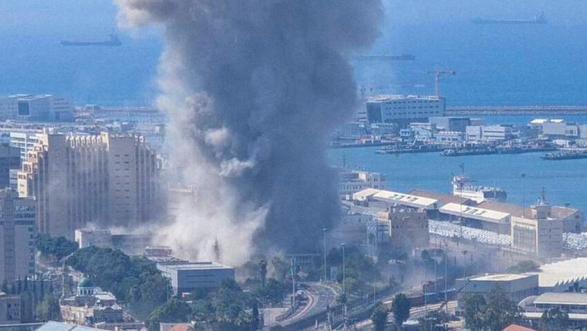 Se informa que proyectiles iraníes golpearon las instalaciones de un canal de televisión de Israel.