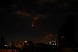 "Una respuesta muy débil": Trump sobre el ataque de Irán contra la mayor base de EE.UU. en Oriente Medio