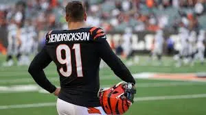 Trey Hendrickson amenaza con no jugar en 2025 si Bengals no le ofrecen nuevo contrato