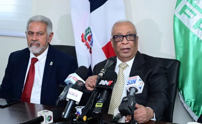 Daniel Toribio denuncia falta de transparencia en alza de precios de los combustibles