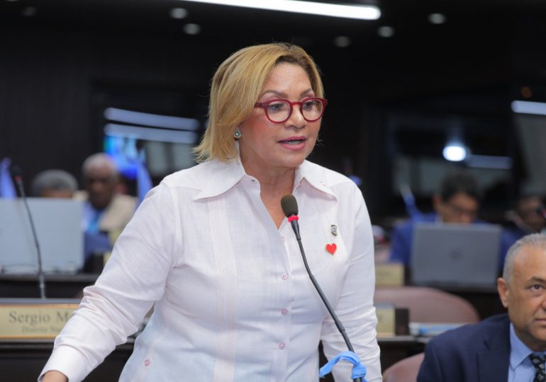 Soraya Suárez critica debilidad judicial ante difamación a figuras públicas: “El perdón no basta”