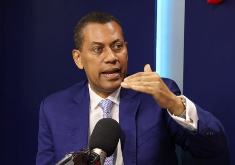 Guido Gómez Mazara en desacuerdo con nuevo plan de regularización migratoria