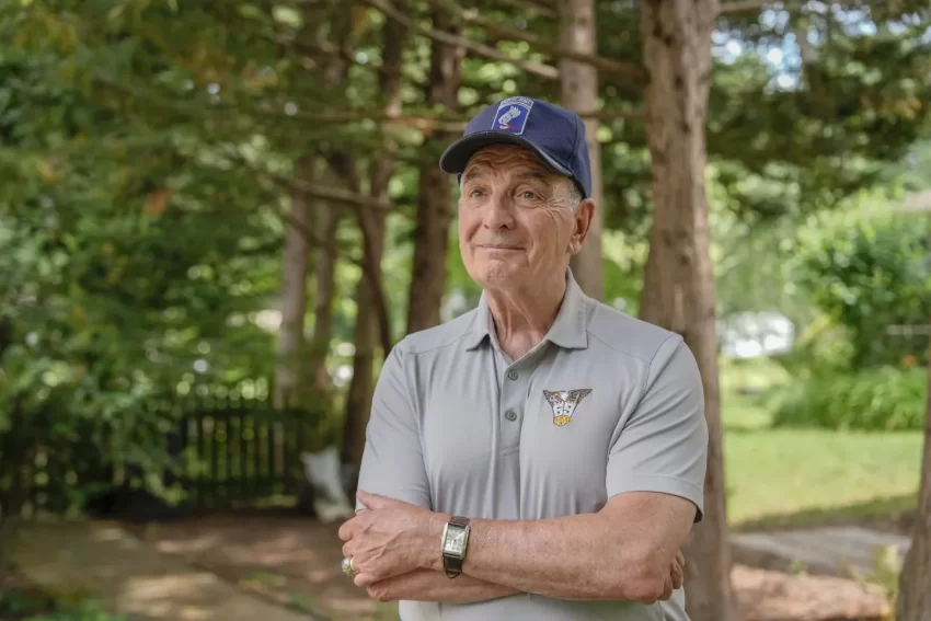 Veteranos divididos por desfile militar en Washington coincidiendo con cumpleaños de Trump