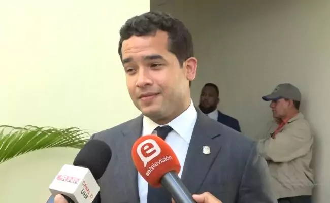 Omar Fernández defiende en EE.UU. derecho de República Dominicana a deportar indocumentados