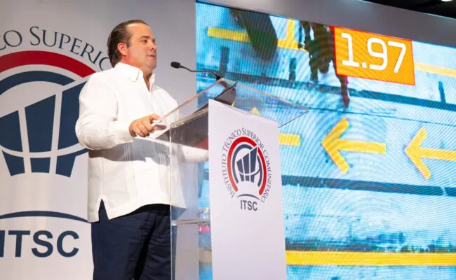 Ministro Paliza aboga por un nuevo liderazgo político basado en la transparencia y la rendición de cuentas