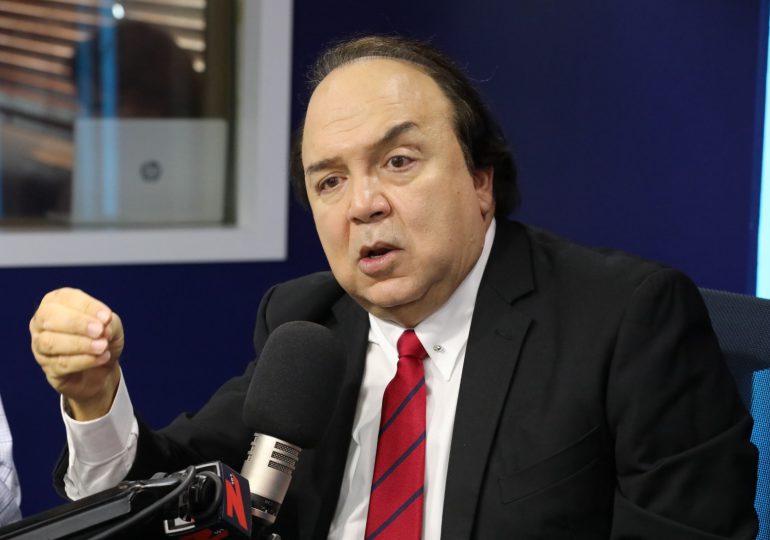 Vinicio: la comunidad internacional se cansó de Haití y lo quiere mudar para RD