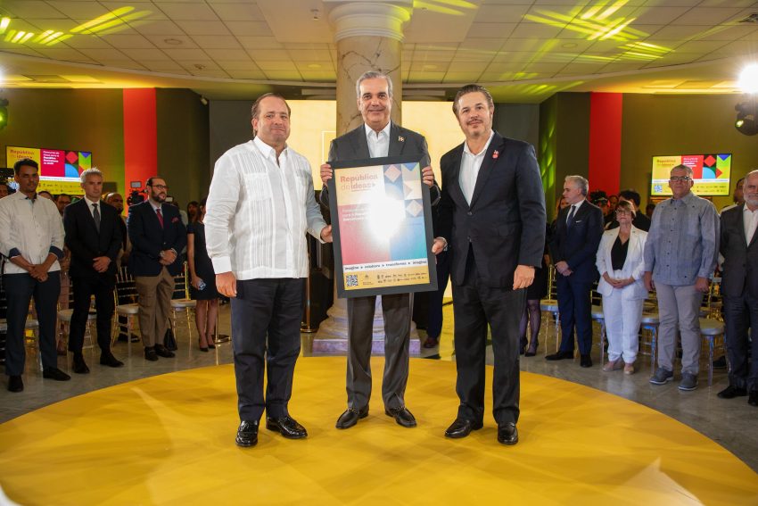 Presidente Abinader: “No existe un legado más importante que entregar una nación en mejores condiciones de las que encontramos y no hay un símbolo de amor a la patria más grande que una buena idea que beneficie a todos. ”