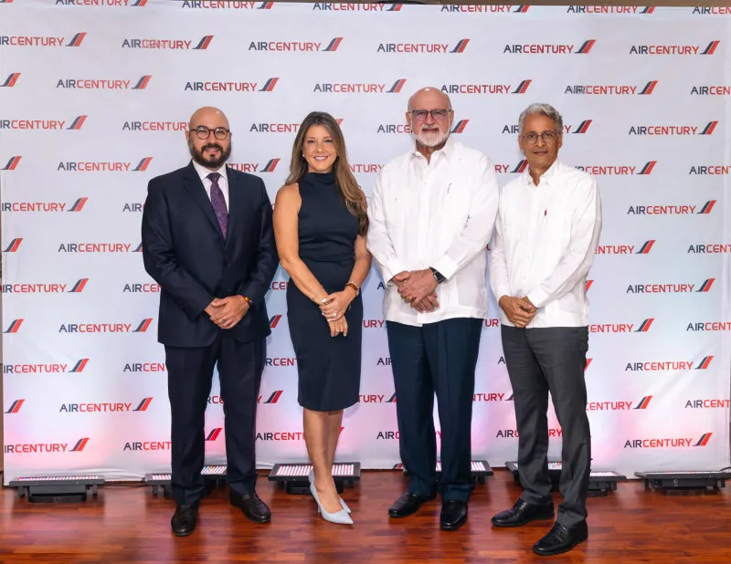 Air Century inaugura moderna oficina en Ágora Business Mall