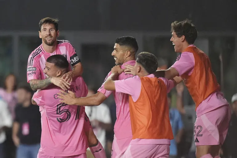 Messi asiste en el último segundo y da el triunfo al Inter Miami 2-1 sobre Atlas en la Leagues Cup
